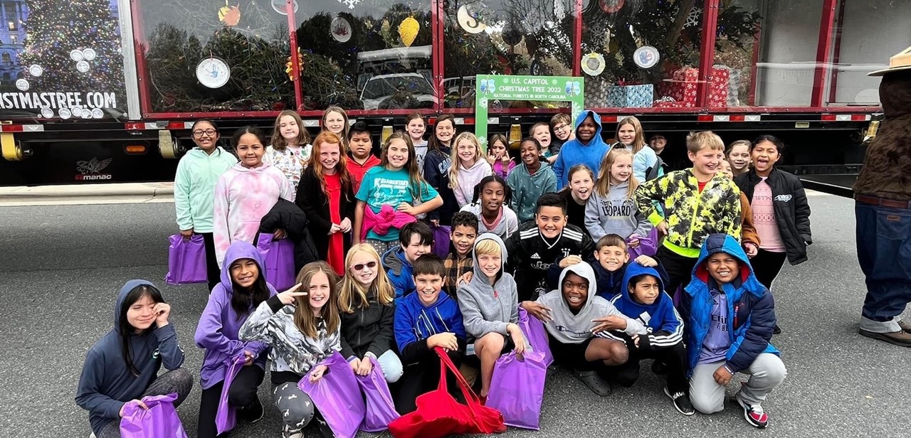 4th Grade Students Seeing the National Christmas Tree at the NC Zoo