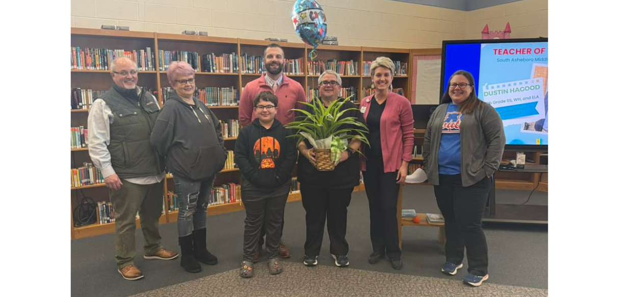 Mr. Hagood Teacher of the year at SAMS 24-25